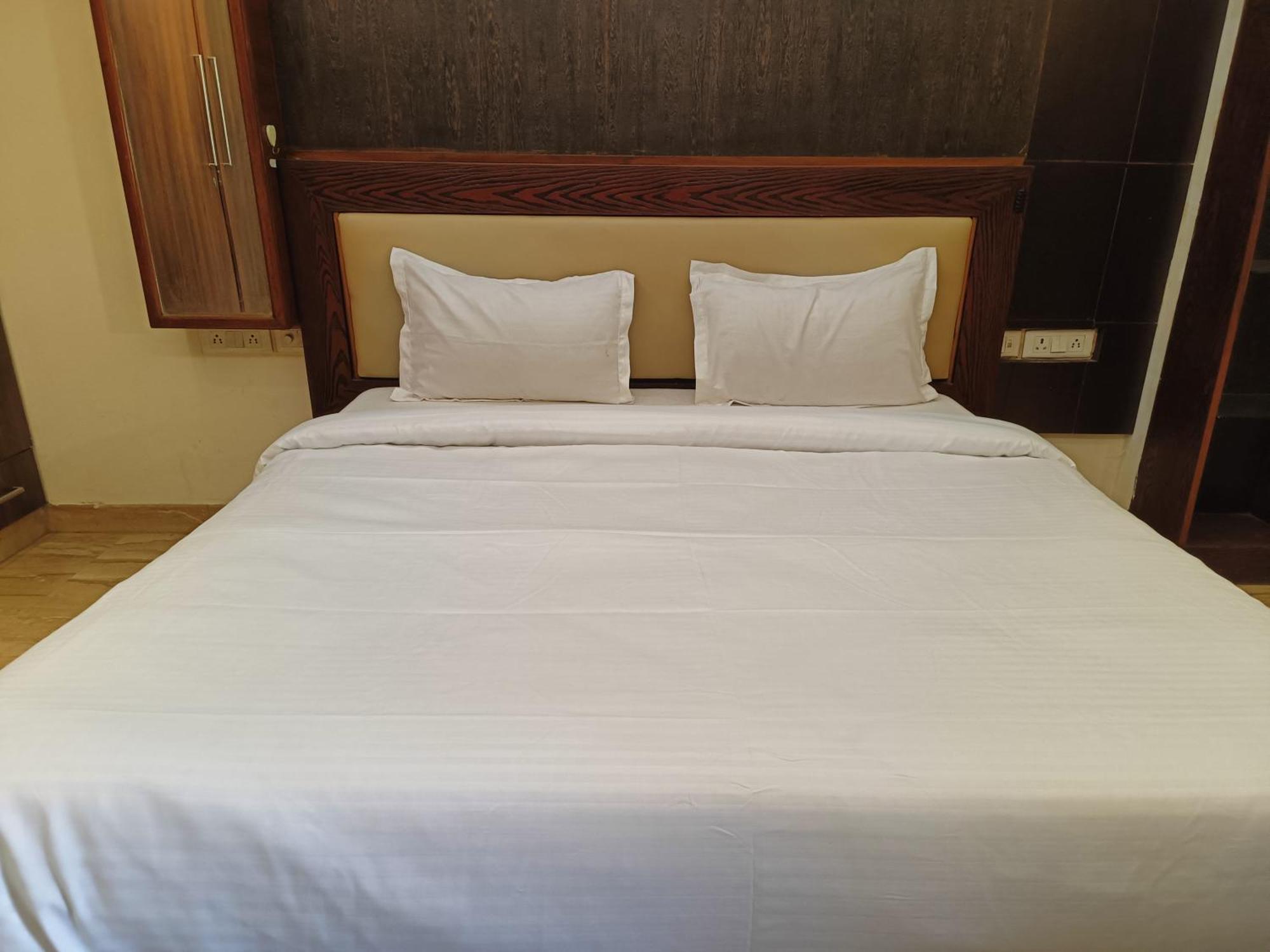 Greenleaf Apartment And Suites, Greater Kailash 1 New Delhi Buitenkant foto