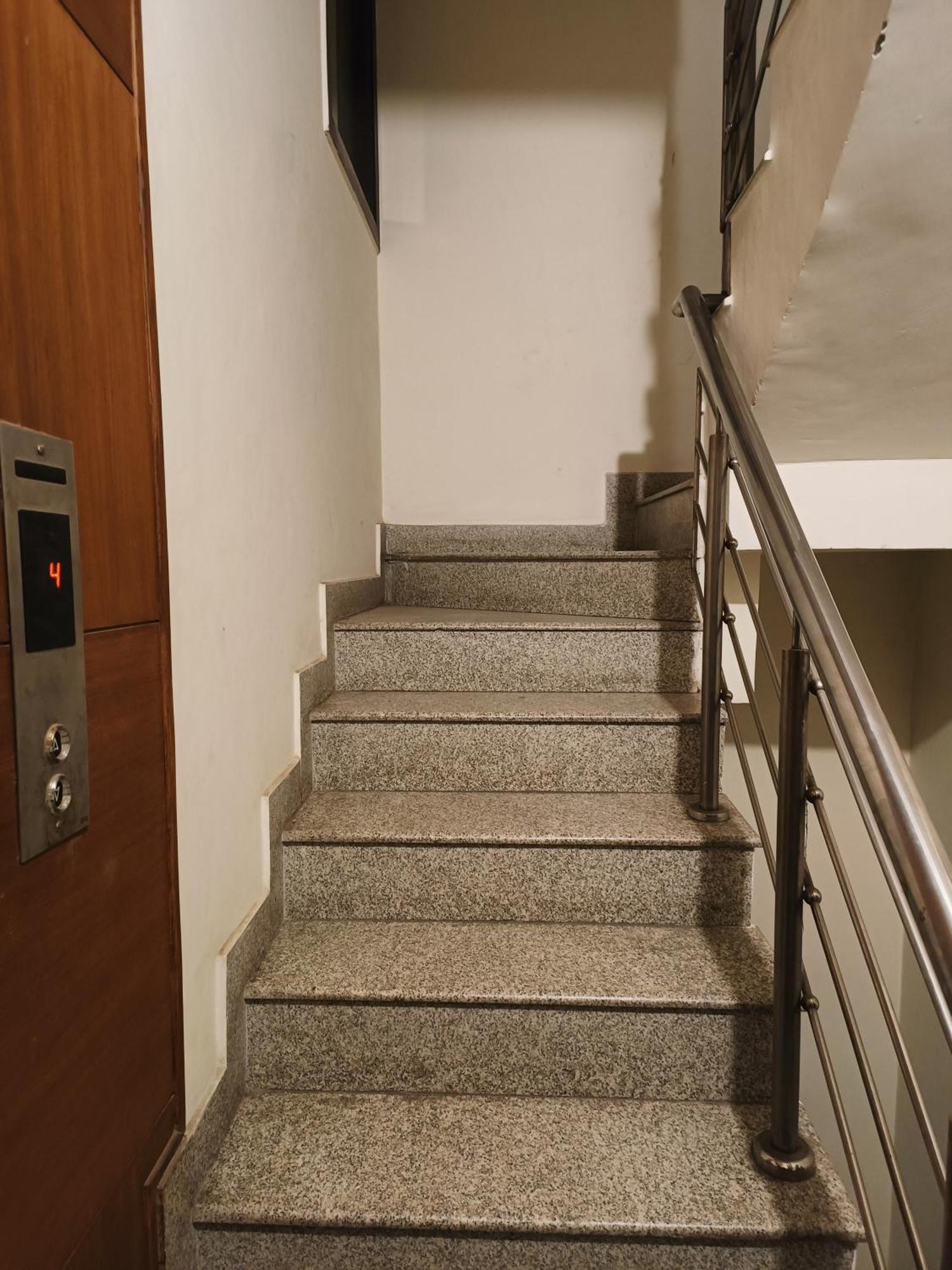 Greenleaf Apartment And Suites, Greater Kailash 1 New Delhi Buitenkant foto